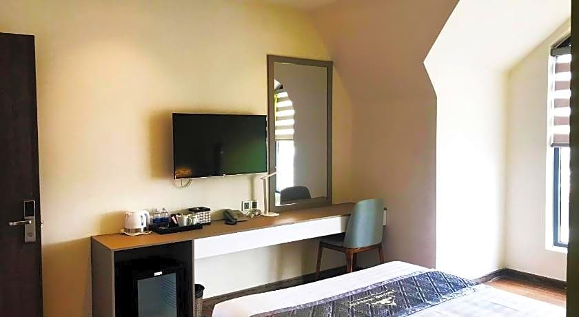 Kim Oanh Orchids Hotel