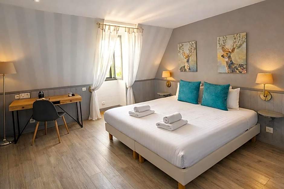 Hôtel Bien-Être Aux Cyprès de Marquay-Calme et élégance-Laissez-vous porter par une ambiance chaleureuse où chaque instant compte-Découvrez un havre de paix où nature et confort se marient pour vous offrir une expérience unique- Réservez dès aujourd'hui !