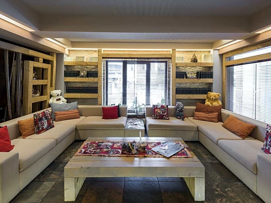 Ioana Hotels