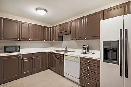 One-Bedroom King Suite