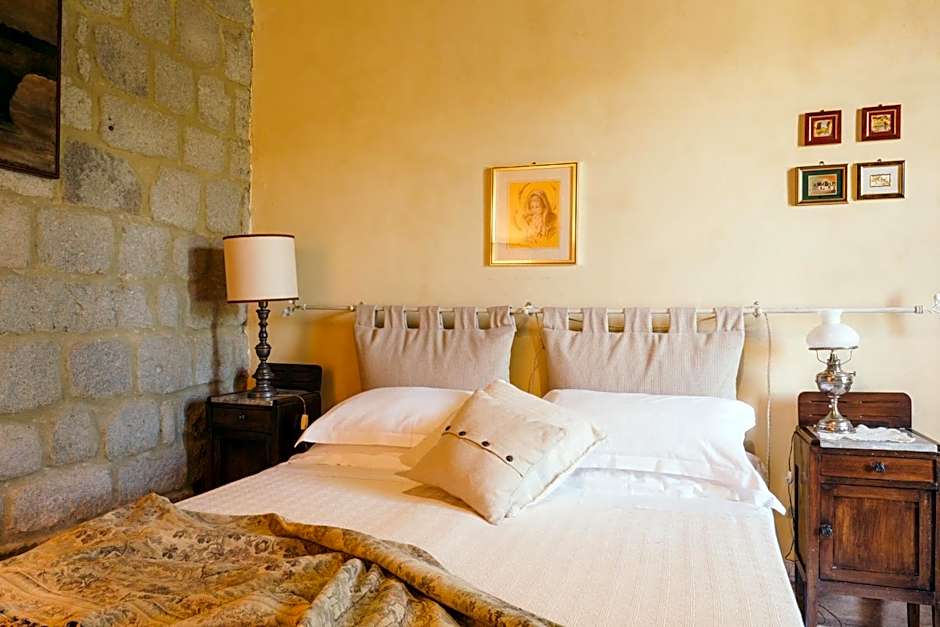 Photo 1 of 4 of 1 Double Bed or 2 Beds, Garden View