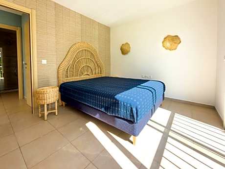 Luxury Two-Bedroom Apartment (6 Adults)