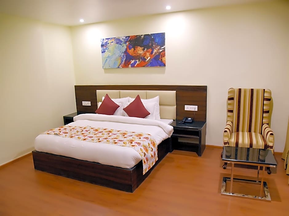Clarks Inn Suites, Katra
