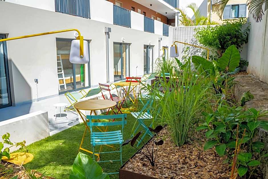 HÔTEL LE TERRE SAINTE