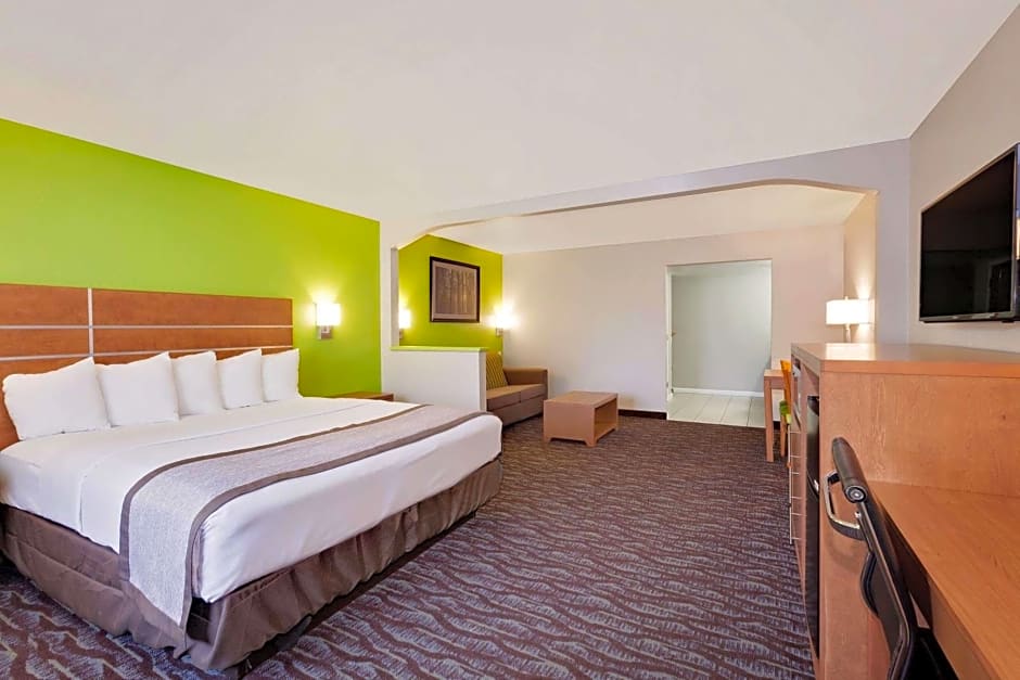 Days Inn & Suites by Wyndham Arcata