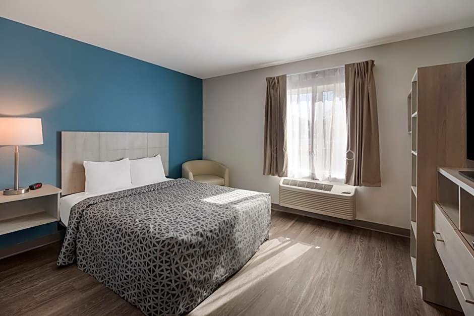 WoodSpring Suites Wixom - Novi