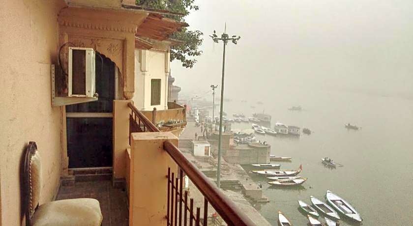 Dwivedi Hotels - Palace On Steps