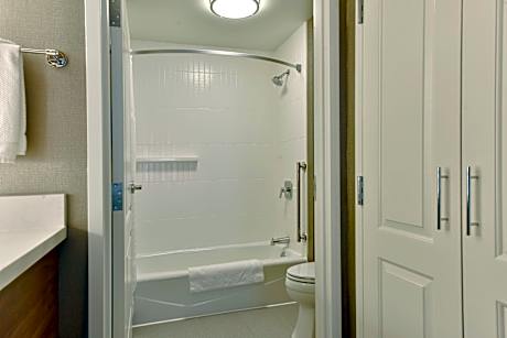 1 King 2 Queen Beds Two Bedroom Suite