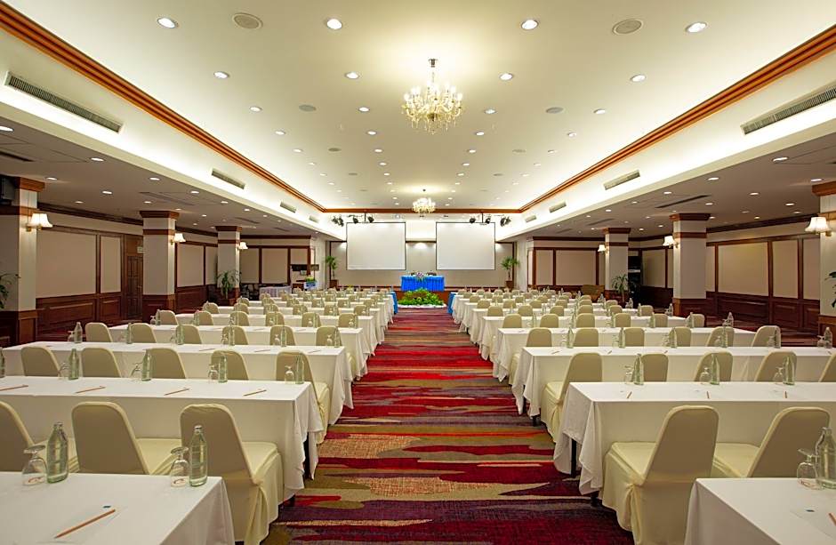 Centara Life Hotel Mae Sot