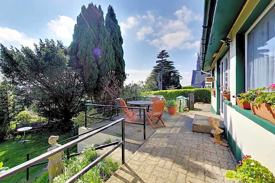 Robin Hill House B&B