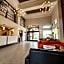 La Quinta Inn & Suites by Wyndham San Francisco Airport West