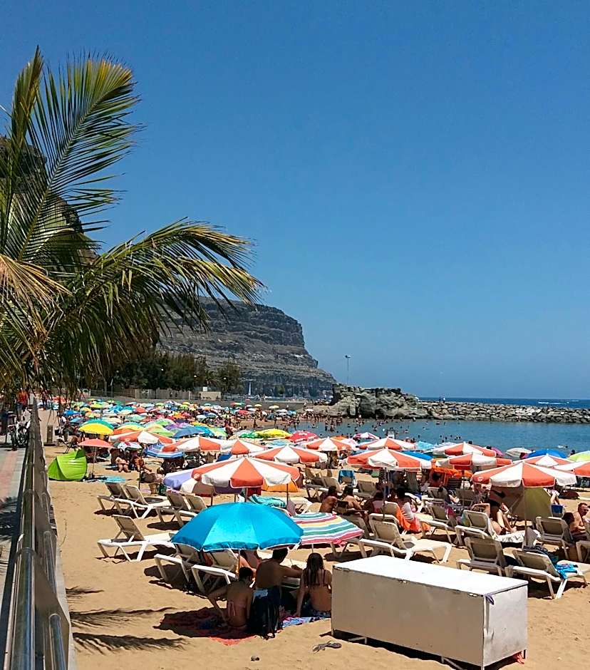 Playa Mogan Golden Beach 1 by El Sirocco