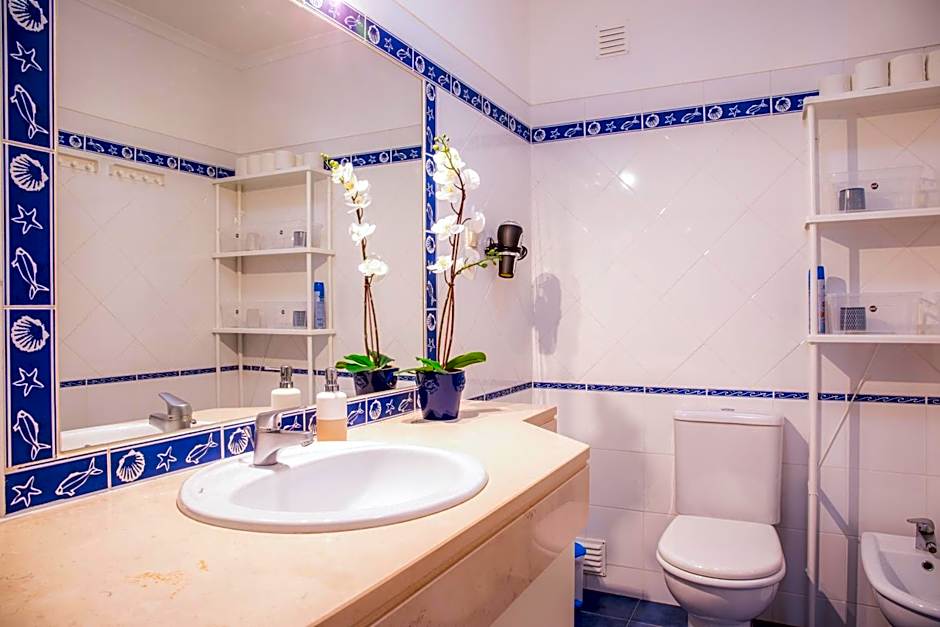 Vinyl Flat Bed & Breakfast - Rooms