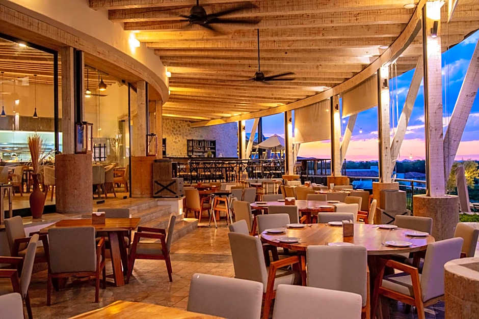 Hotel Vinícola Parvada by Lumina