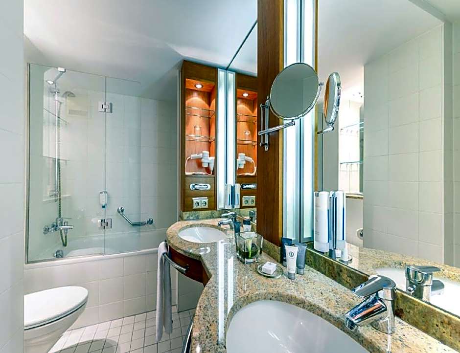Sunday Hotel Munchen Airport Freising