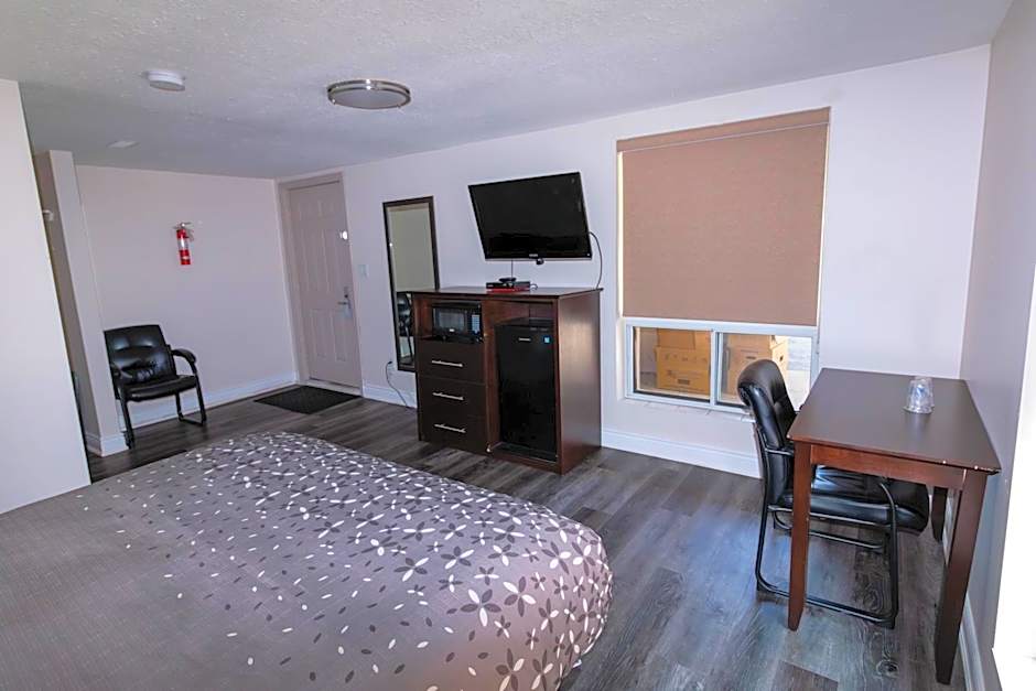 Borden Inn and Suites