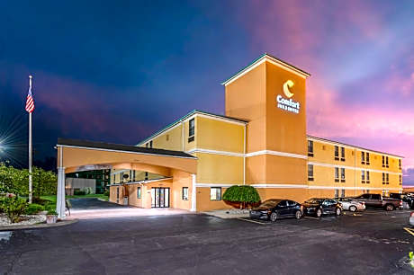 Comfort Inn & Suites Cincinnati Eastgate