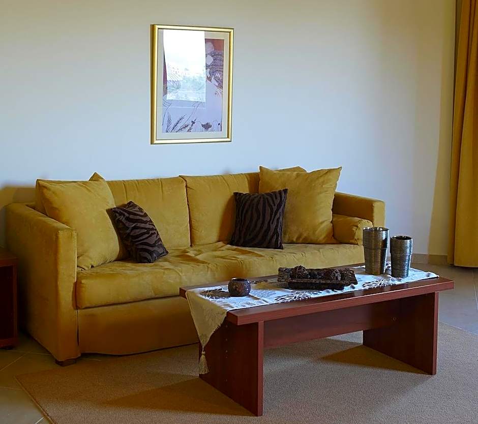 PARNIS PALACE HOTEL SUITES