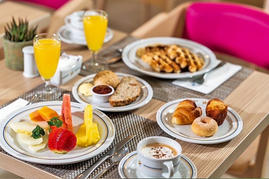 Iberostar Waves Playa Gaviotas All Inclusive