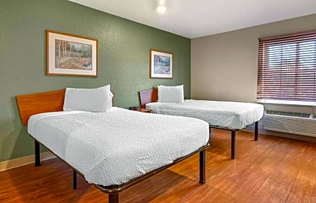 Double Room with Two Double Beds - Smoking