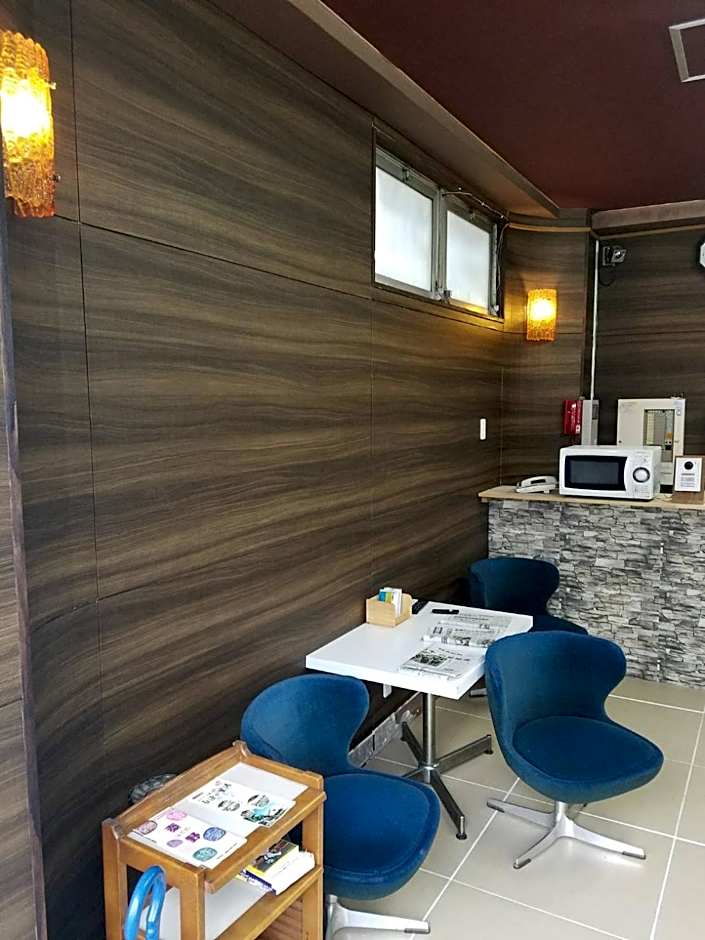 Business Hotel Takanoya