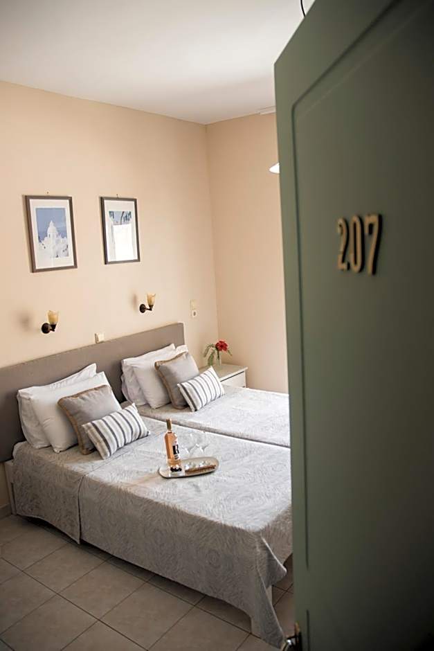 Theano Hotel