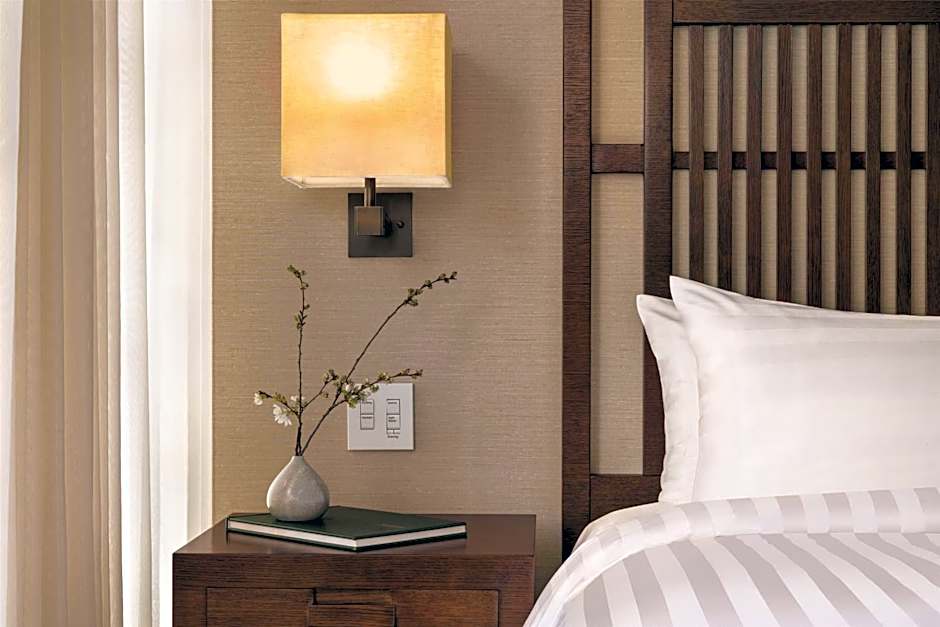 Hyatt Vancouver Downtown Alberni