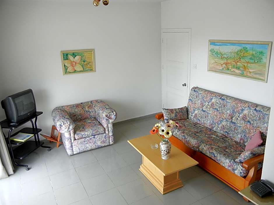 Tsialis Hotel Apartments