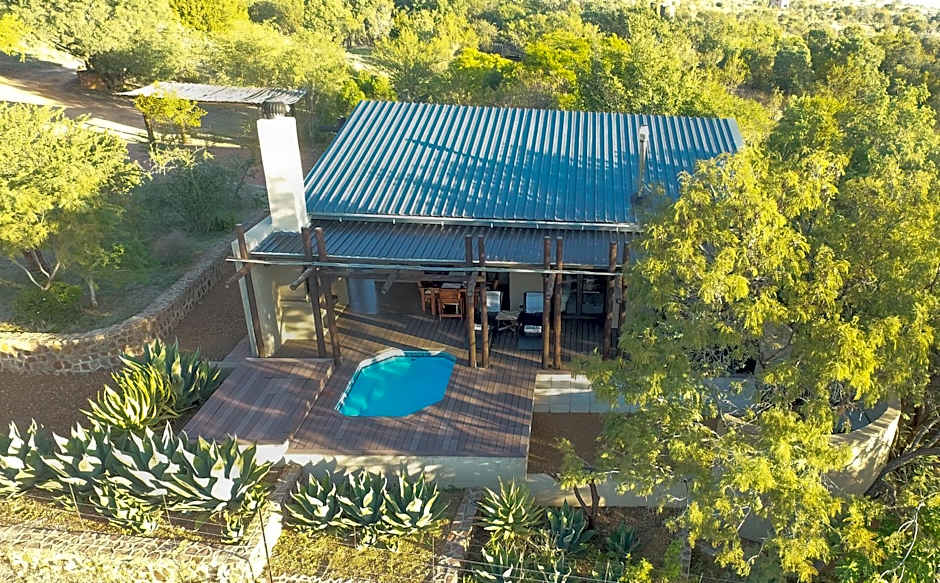 iKhaya LamaDube Game Lodge