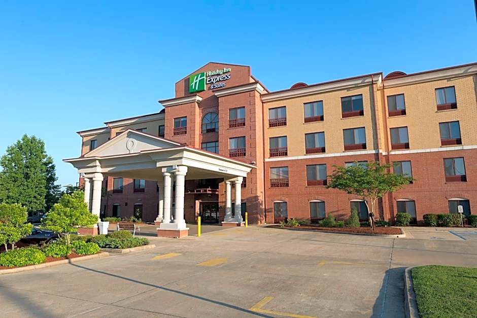 Holiday Inn Express Hotel & Suites Clinton By IHG