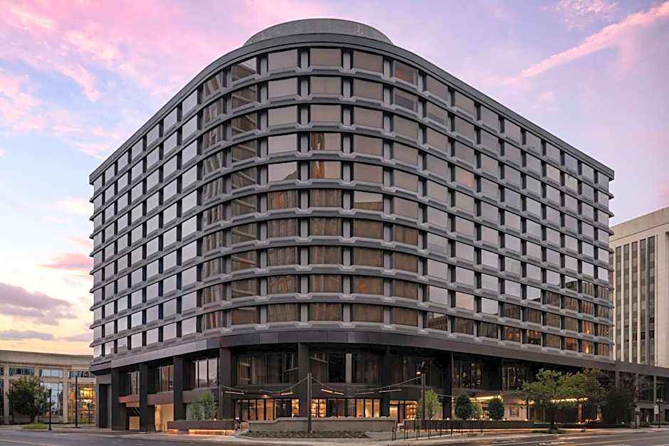 AC Hotel by Marriott Arlington National Landing