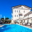 Hotel Luna