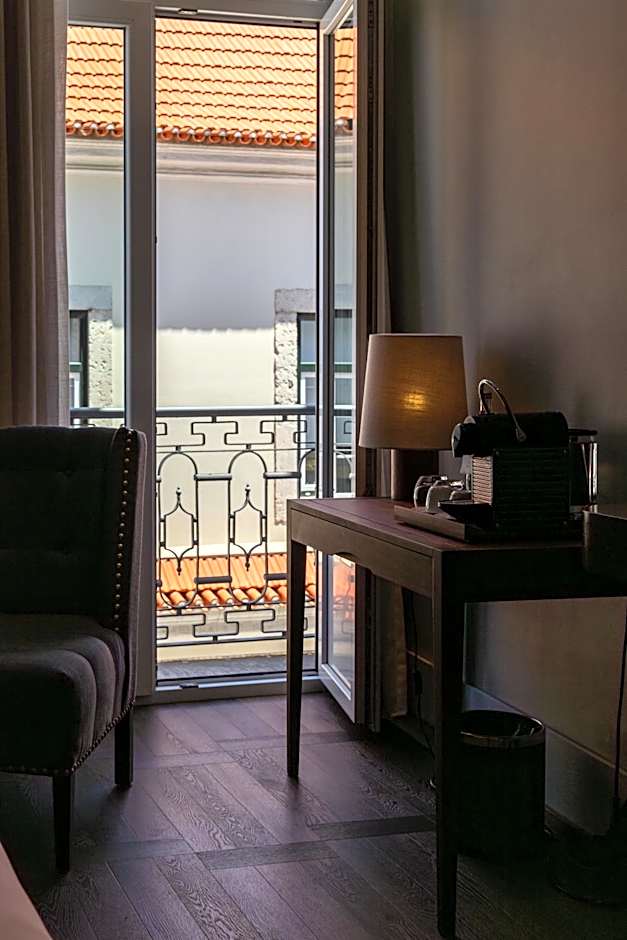 Lisboa Carmo Hotel