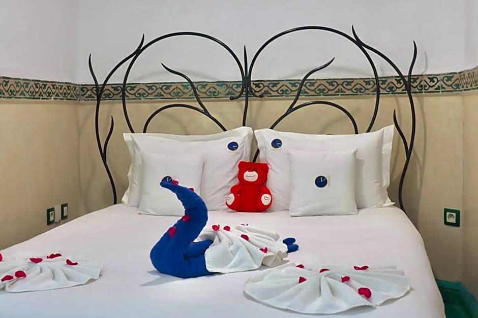 Riad ABBASSIA Marrakech - Authentic Medina Experience