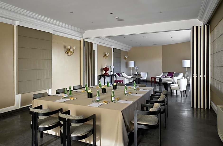 Ambasciatori Place Hotel