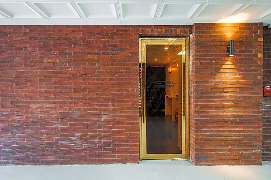 Hotel Yaja Hwajeong Station