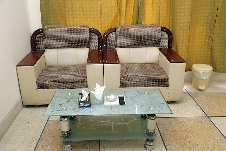 Hotel Sareena Residence