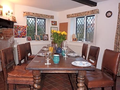 Bed and Breakfast Dunsfold