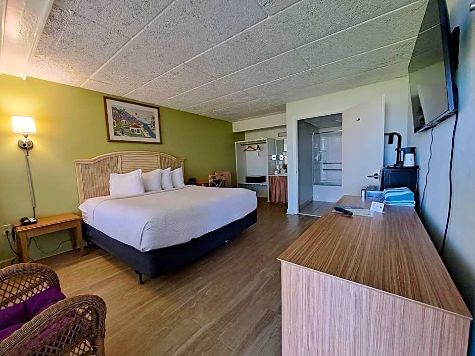 Days Inn & Suites by Wyndham Jekyll Island