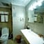 Mado Hotel