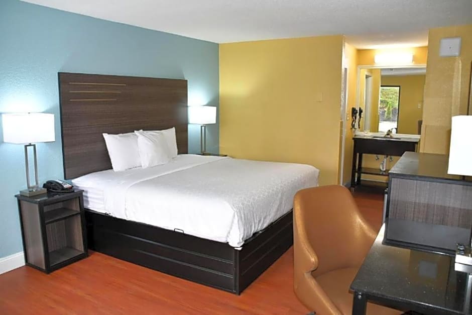 Baymont by Wyndham Macon I-75
