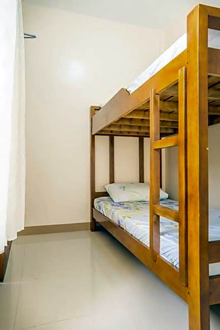 Kellocks' Seaview Apartelle