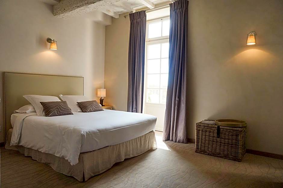 Boutique Hôtel La Villa Montesquieu & sa piscine