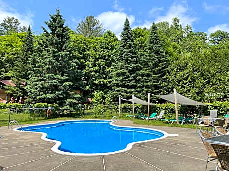 Auberge Alpine Inn