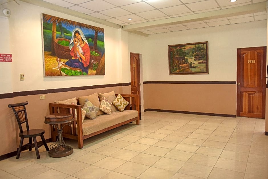 Tiptop Tower Suite Inn