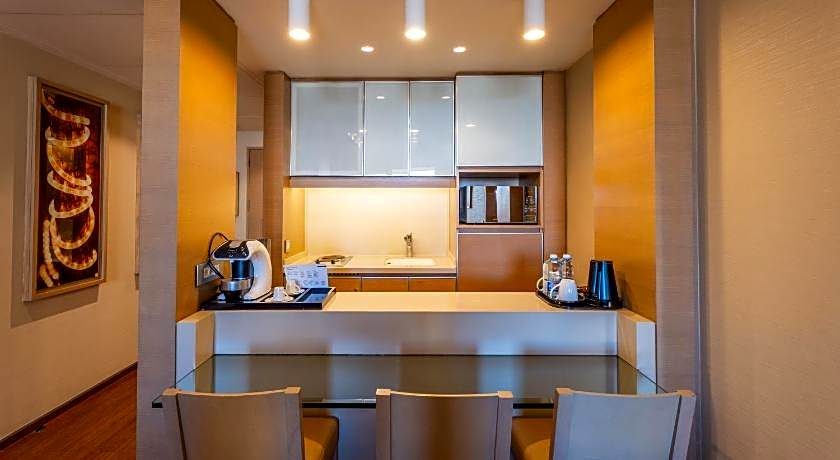 Saifi Suites