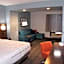 La Quinta Inn & Suites by Wyndham Littleton/Red Rocks