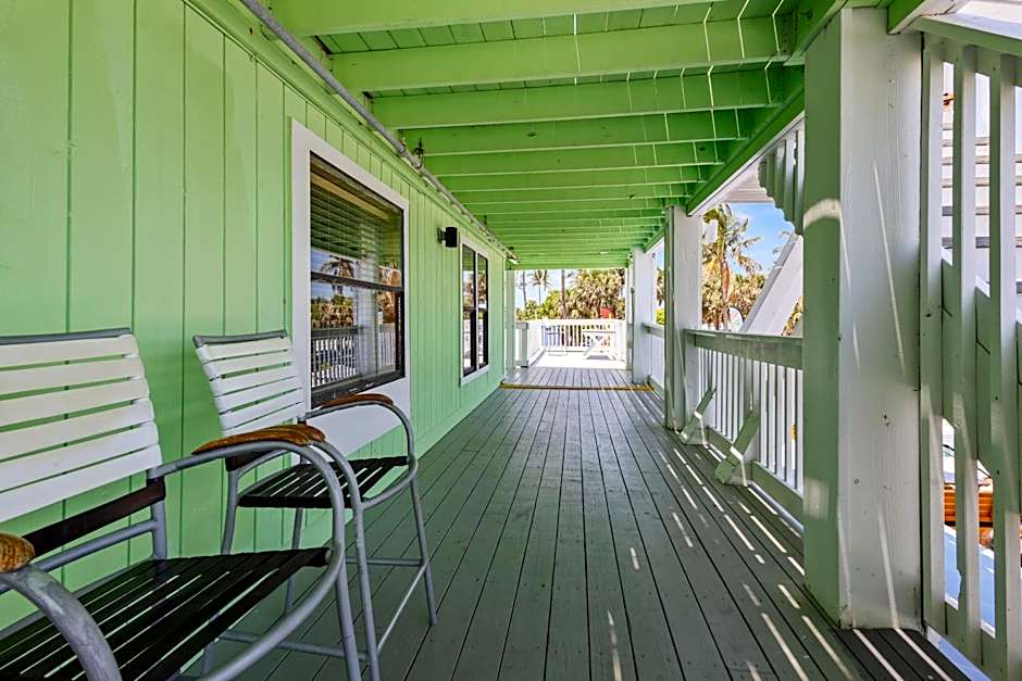 Oceanfront Inn, Partial Ocean View, King Bed, #7