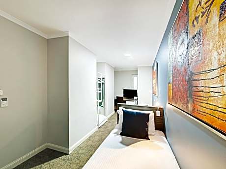 Small Twin Room - No Window