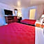 Rodeway Inn & Suites Brunswick near Hwy 1